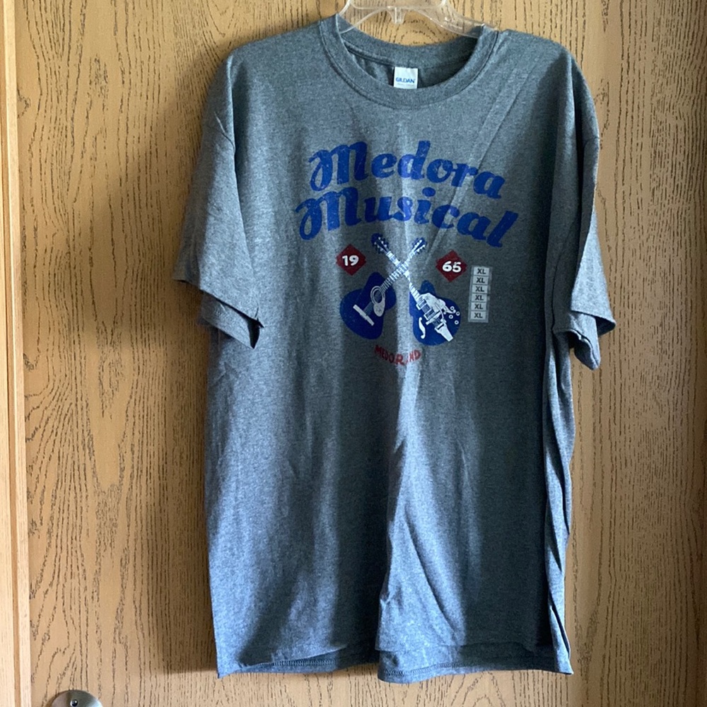 NWT Unisex Medora Musical T-Shirt, Size XL, 50%Cotton, 50%Polyester